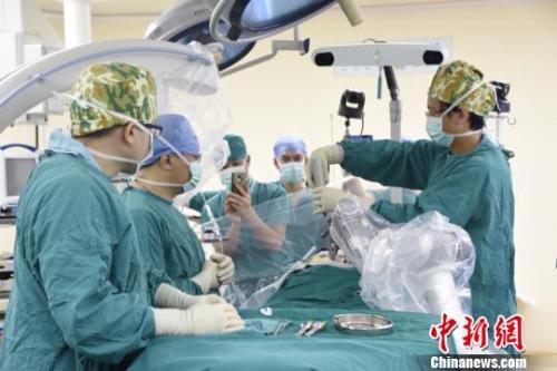 县医院收入_大化县考察团来鹿考察学习公立医院薪酬制度改革
