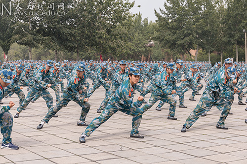 中国人民大学2017级本科生军训闭营仪式暨2018年参军入伍学生