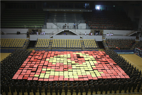 2018级新生军训合唱比赛举行(图文)|军训|合唱