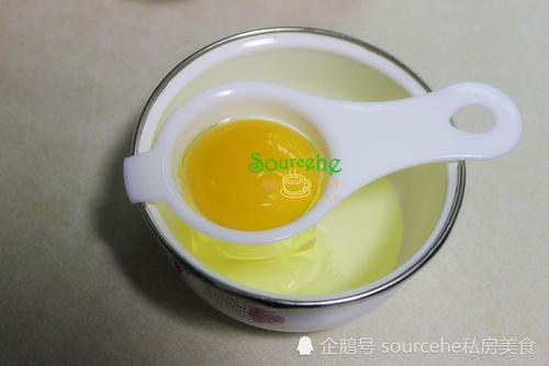 煎荷包蛋掌握3个技巧,不粘不焦,蛋白嫩滑蛋黄