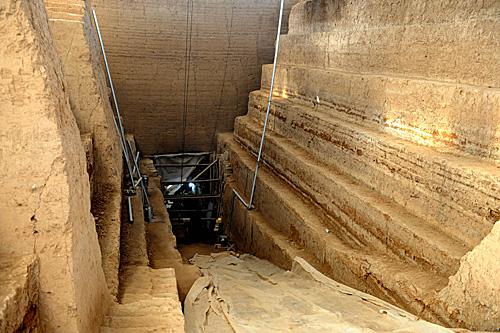 资料图：2009年12月27日，在河南省安阳县安丰乡西高穴村抢救性发掘的一座东汉大墓，经权威考古学家和历史学家确认为魏武王曹操高陵。（新华社）