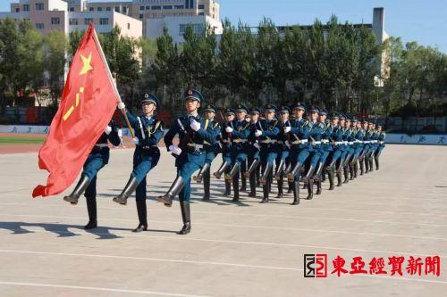 空军航空大学航空基础学院组织军营开放日 一起看看飞行员咋炼成的
