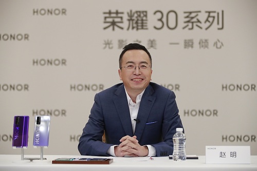 华为手机“保卫战 ”开打,荣耀携麒麟芯片抢夺年轻人市场 华为手机“保卫战 ”开打,荣耀携麒麟芯片抢夺年轻人市场0