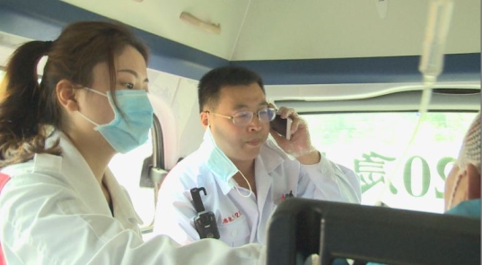 最佳拍档·120急救医生:黄金铁三角 生命所系