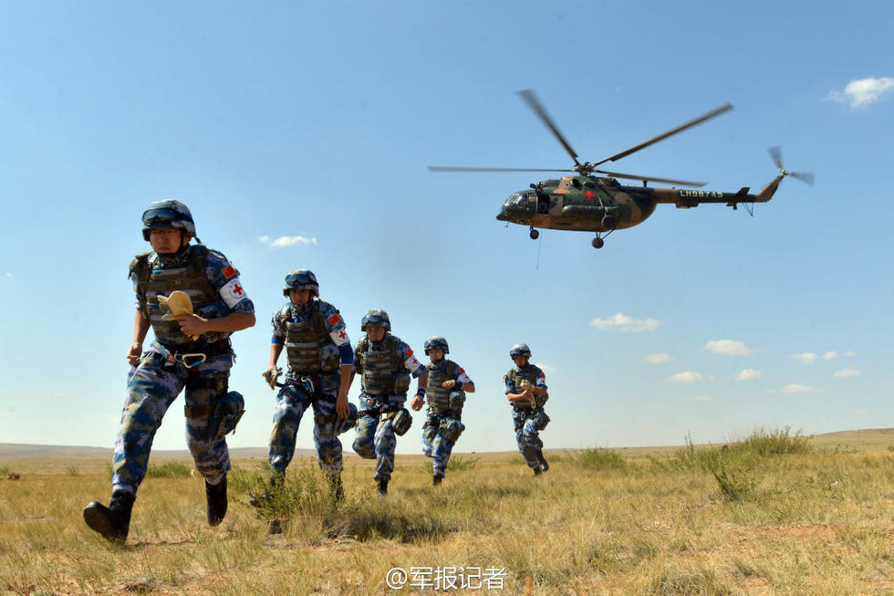 可在千里外做体检:美陆军将为士兵配发新型医疗设备|500px_新浪新闻