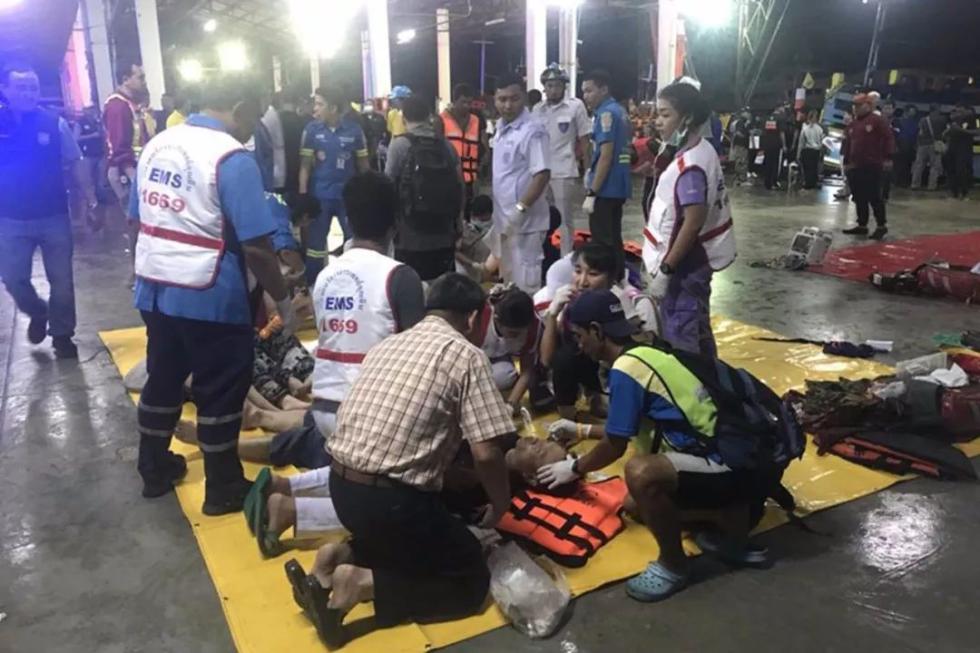 泰国翻船事故中国游客1人死亡50人失踪 10艘