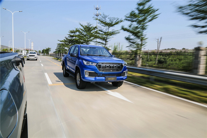 福田拓陆者全新皮卡正式开启预售 1940mm超宽车身 欧康新动力