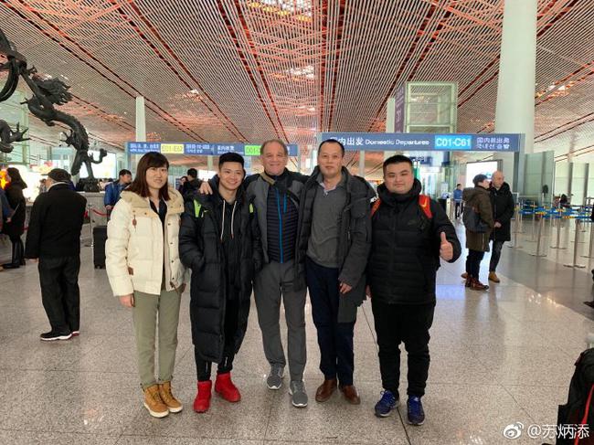 苏炳添辗转欧洲多地比赛,四人保障团队各司其职。
