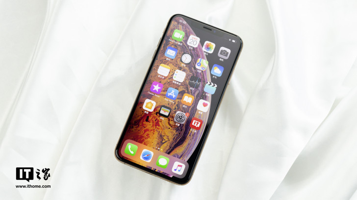 京东一周最新手机热销榜:第一名有点意外