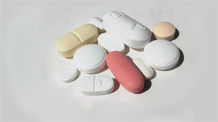 美国研究人员研制出一种耳贴,戴上就可以避孕