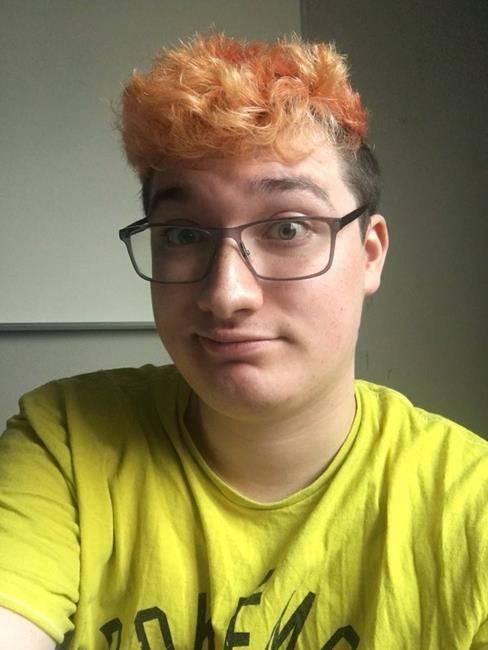 小伙想见网恋女友 航空公司愿赞助机票 不过有