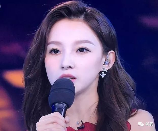 世界杯捧红这位神似张柏芝的央视第一美人