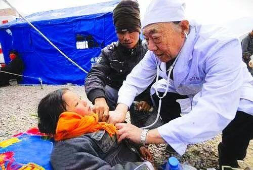 河北这位＂土医生＂走了 为救患者曾对自己割皮取骨