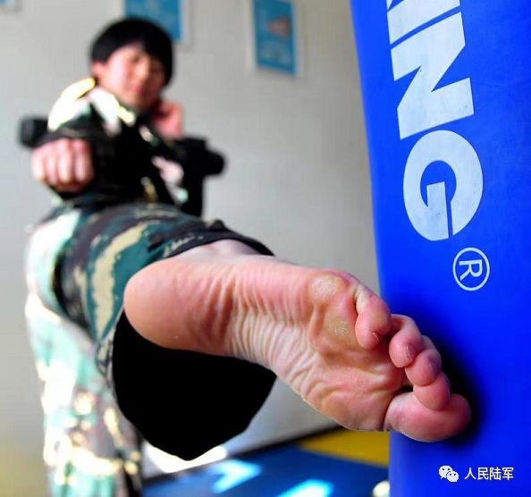 “不涂口红的你，和男人有什么区别”？为真相点赞！