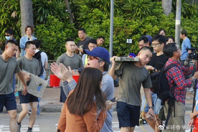 △图片来源:驻香港部队官方微博