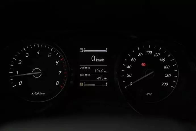 10几万想买靠谱7座车?这几台“国货”现在火得不行!