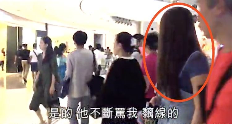 67岁刘銮雄逛街大骂路人，甘比都挡不住，围观群众：有钱了不起