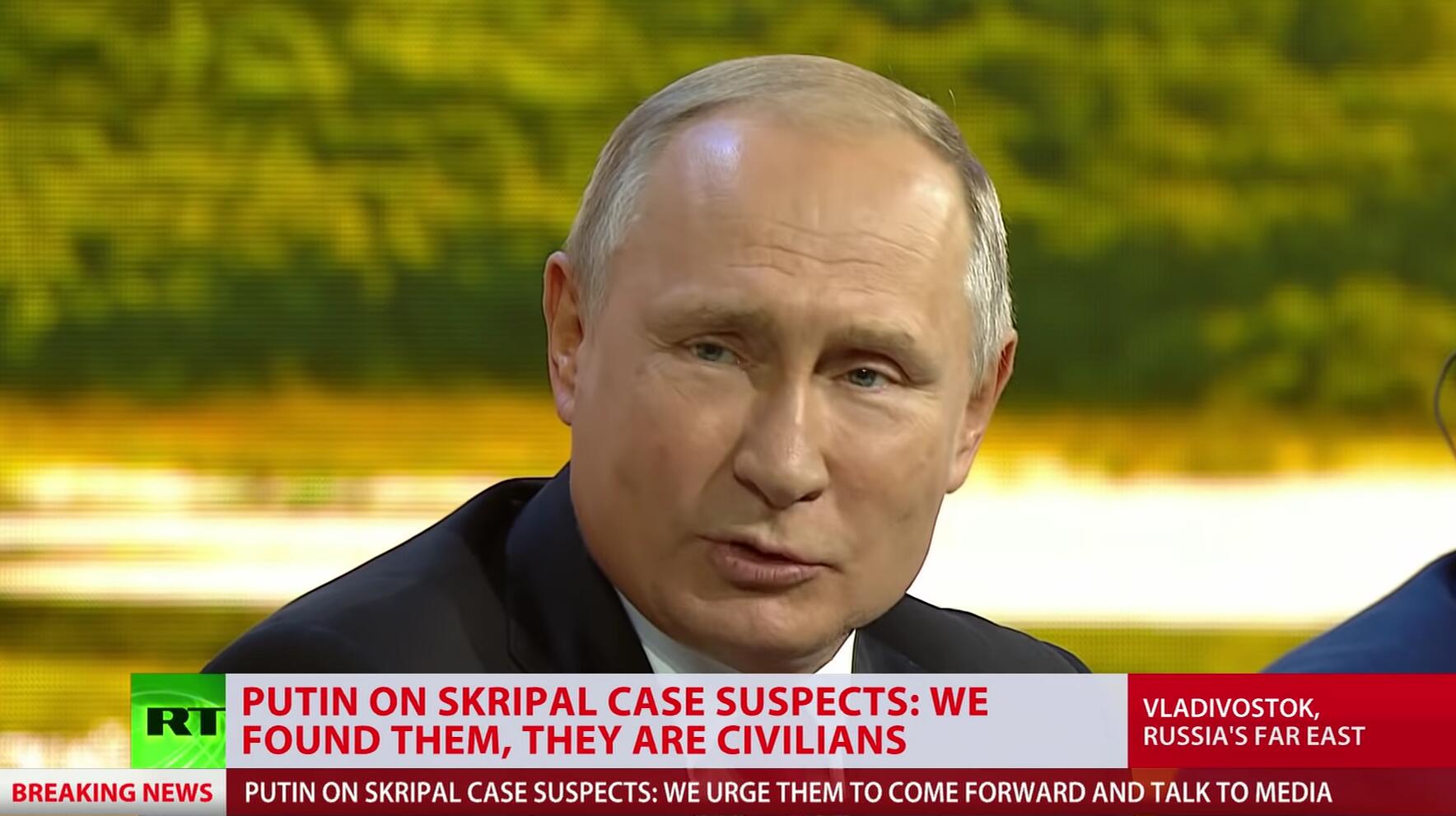 视频截图：普京表示英方指控的“嫌疑人”是无辜的平民。