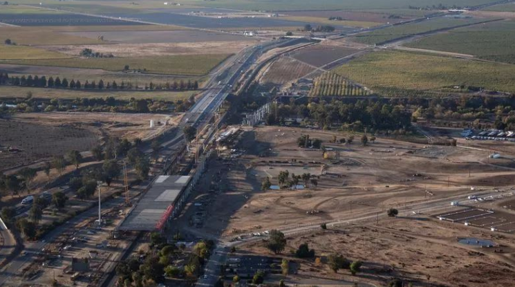 拖了十余年,价值773亿美元的加州高铁梦还是碎