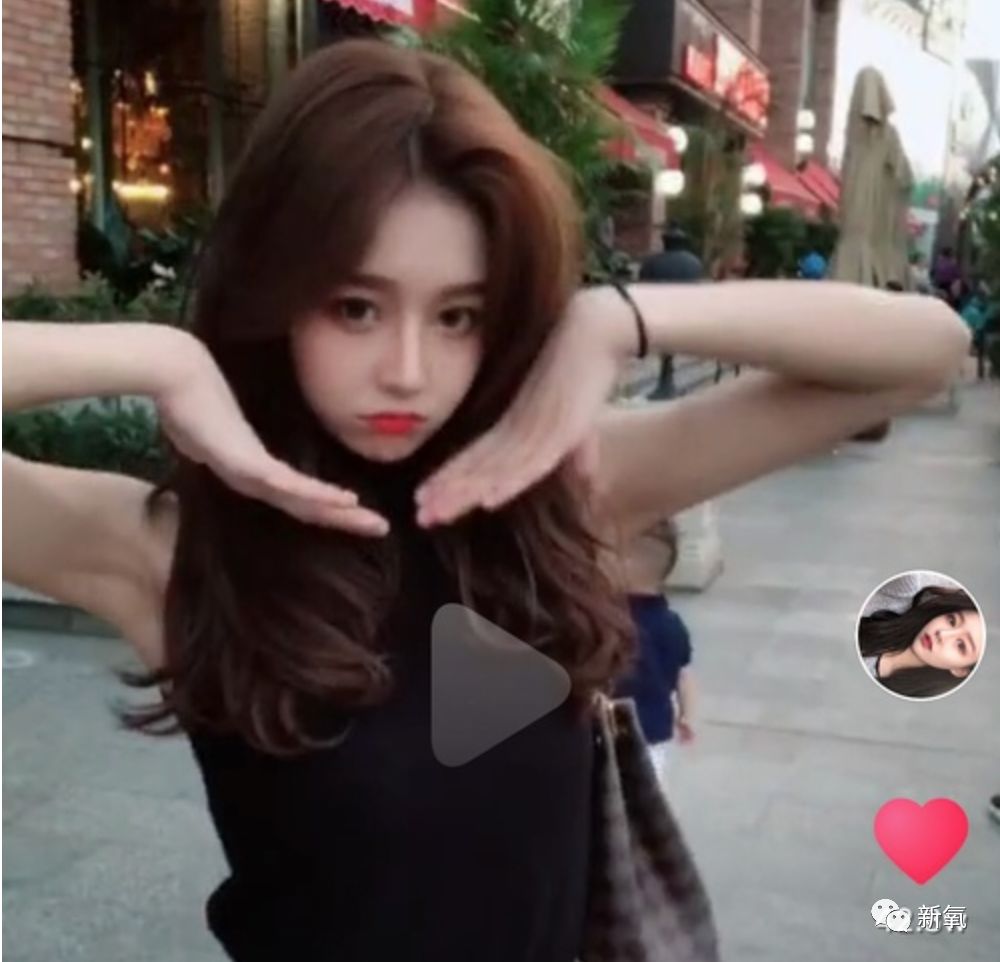 仅靠10秒视频就斩获1200万宅男的网红