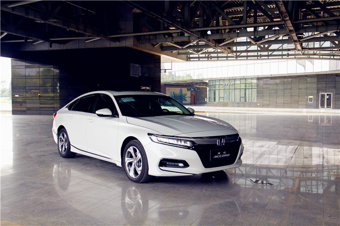 试驾广汽本田第十代雅阁：打破沉闷