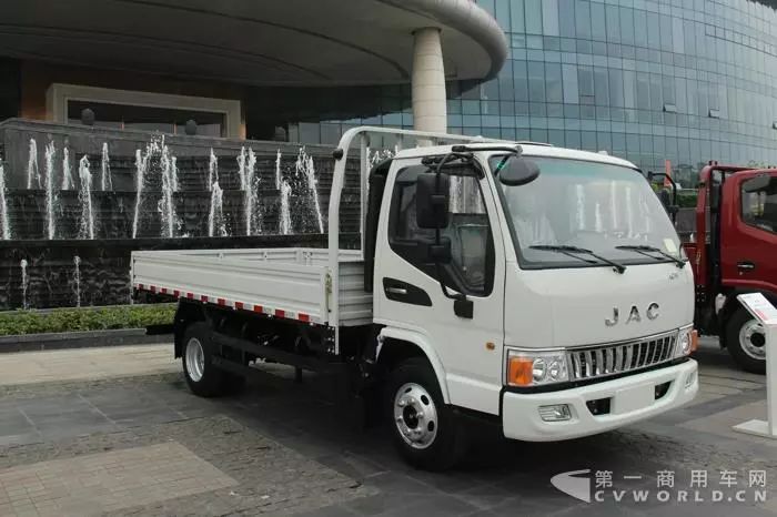 轻卡销12.2万辆 出口增长174% 江淮7月产销数据信息量大