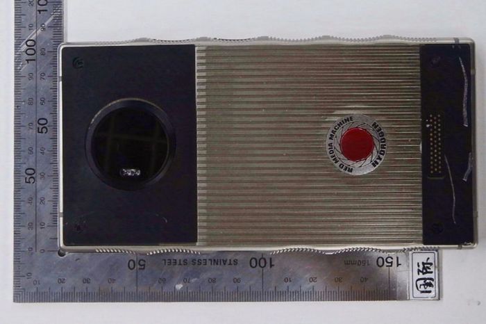 Red Hydrogen One拆机照已现身FCC网站