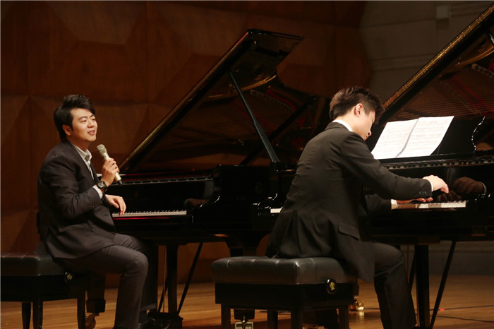 郎朗受邀冠名音乐厅 激励学子通过刻苦努力成功