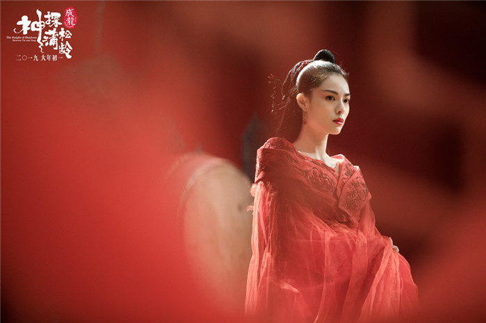 《神探蒲松龄》“钟情你”特辑 钟楚曦红裙大气