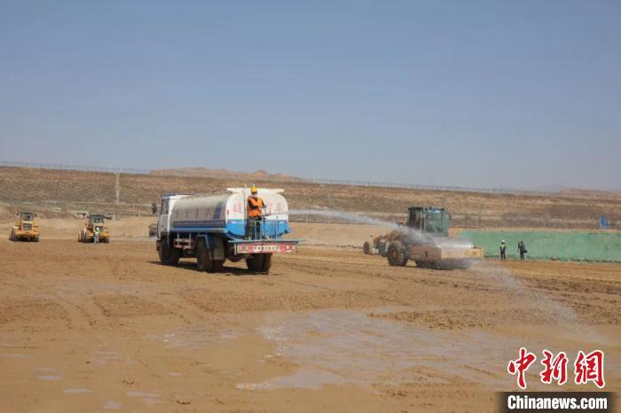 青藏高原最大国际民用机场三期扩建工程可研报