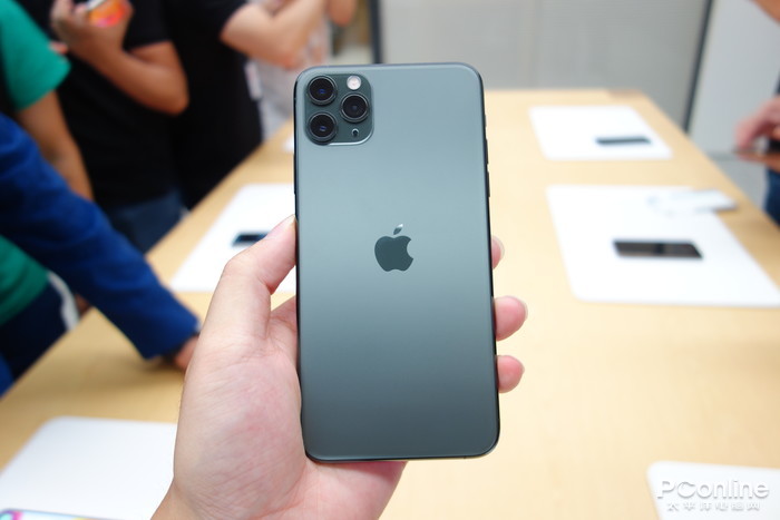 iPhone 11S系列采用高通X55 5G基带，支持毫米波