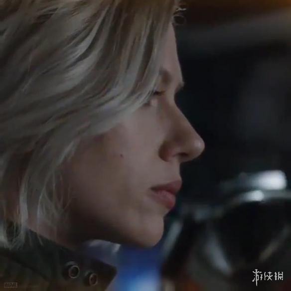 漫威《复联3》曝黑寡妇宣传片 一头金发性感