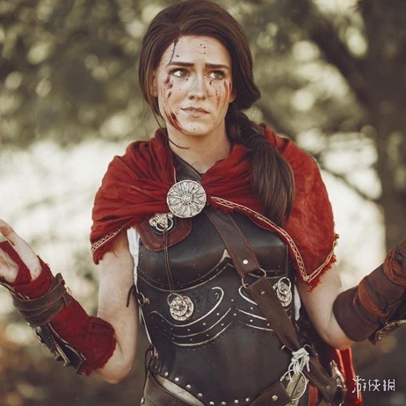 小姐姐COS《刺客信条:奥德赛》女主卡珊德拉:英气逼人还原度爆表!