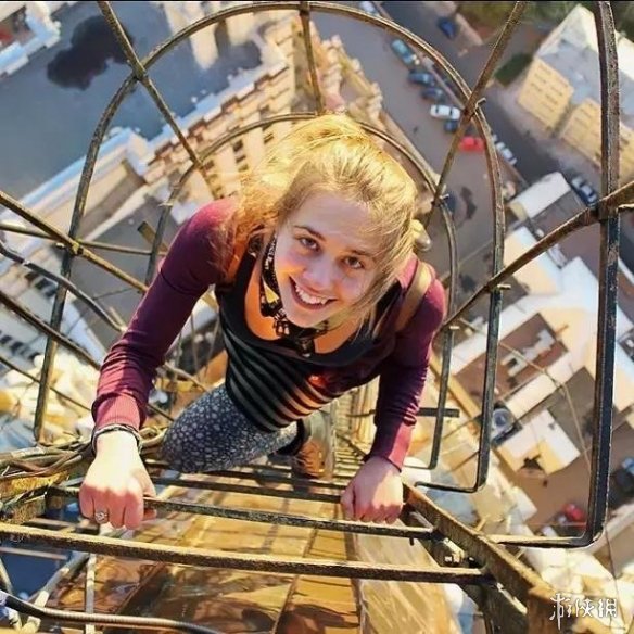 战斗民族人少是有原因的!小姐姐晒超高性感私房照