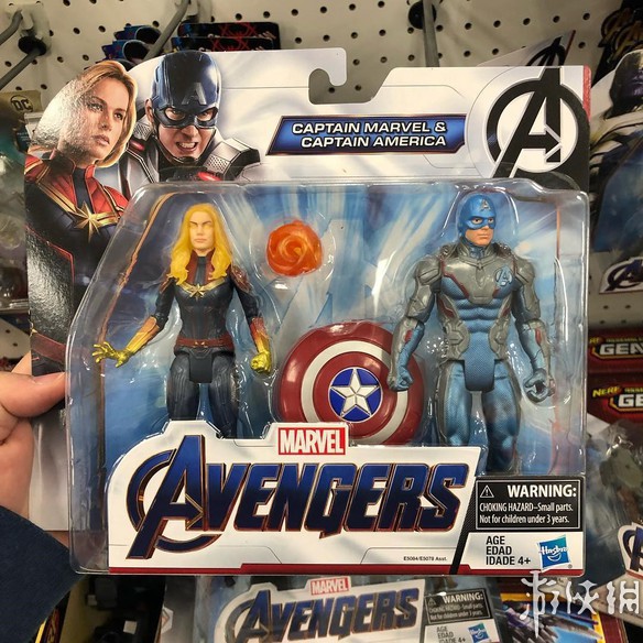 《复仇者联盟4》新剧照浩克战甲大战灭霸 史诗级大战