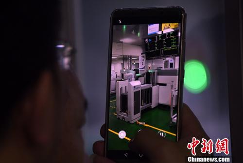 资料图:智能工厂物流系统现场展示。<a target='_blank' href='http://www.chinanews.com/'>中新社</a>记者 孙自法 摄