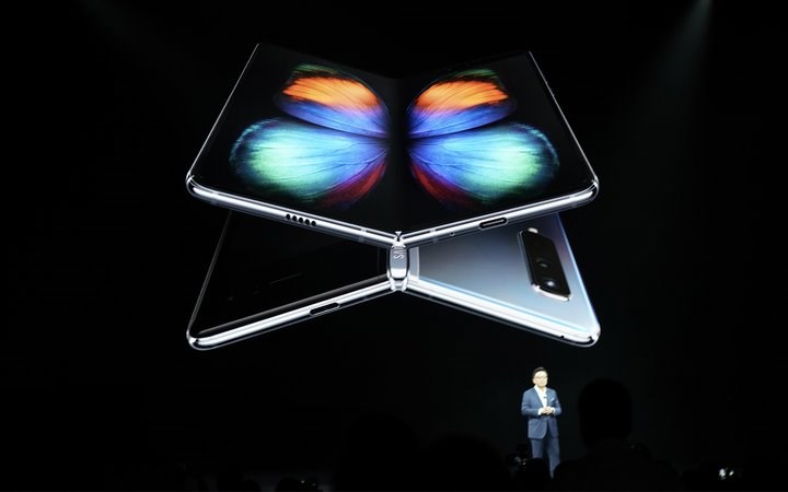 曝三星Galaxy Fold可折叠手机国行四月底预售