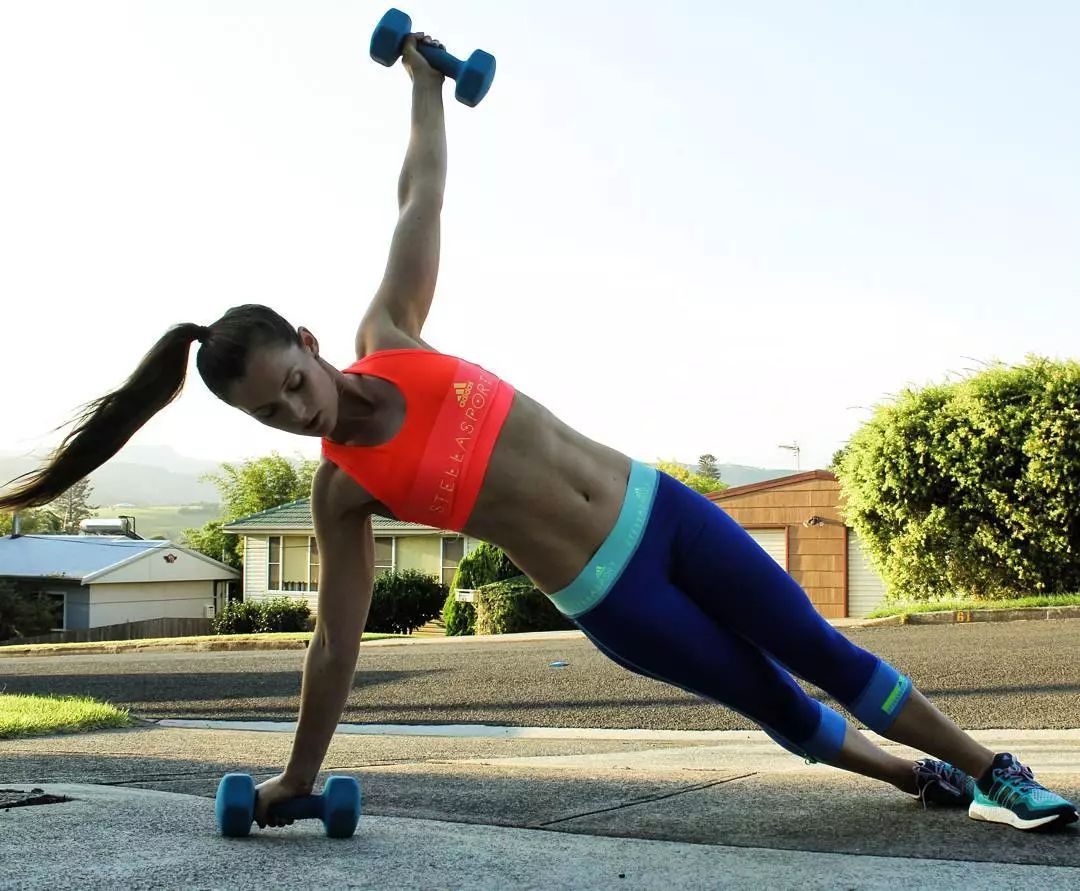 【快递】美呆!别在朋友圈晒健身房了!网红博主