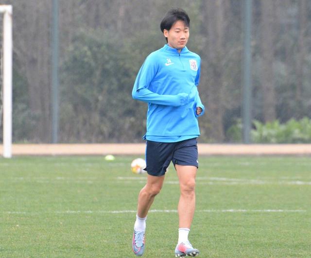 战恒大要回避，荣昊笑言：反正以前也常在场下看他们踢