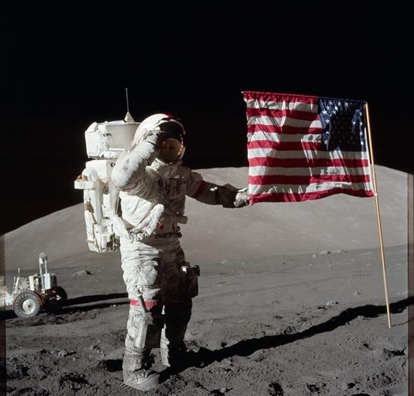 时隔46年！美国登月前哨站立项：重返月球