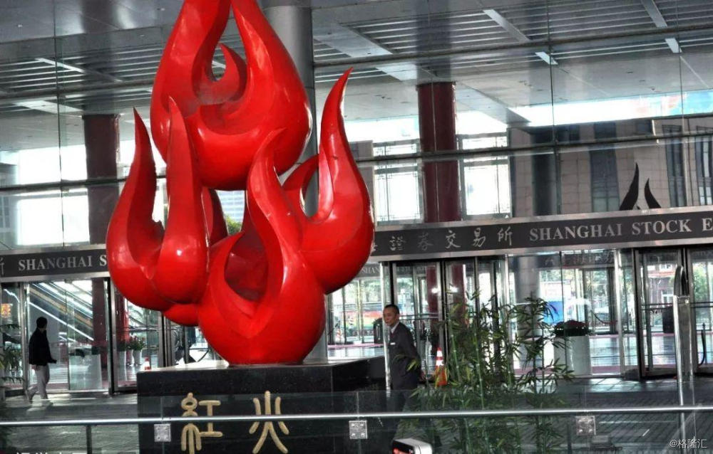 u乐娱乐平台是骗局吗 - 难怪西安不倒翁女孩不牵男生手,看到她的男友,换我也会守身如玉