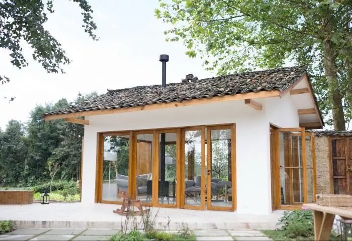 羡慕国外网红民宿?成都周边的悬崖酒店,你怕是