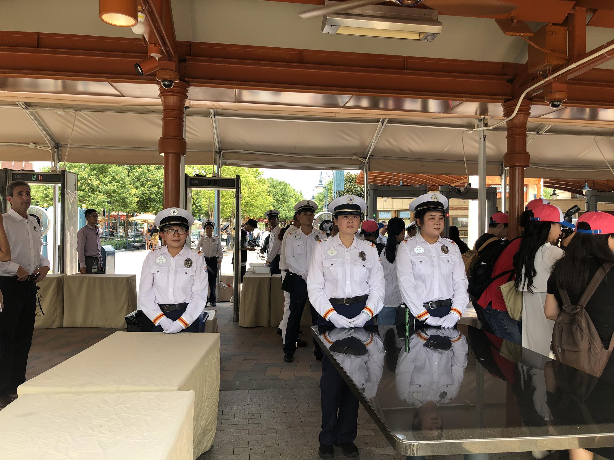 安检现场。摄影:新京报记者 李妍