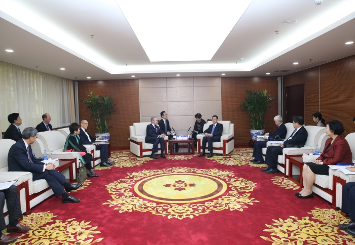 solaire游戏官网·郎平:未来会让主攻成为“多面手”