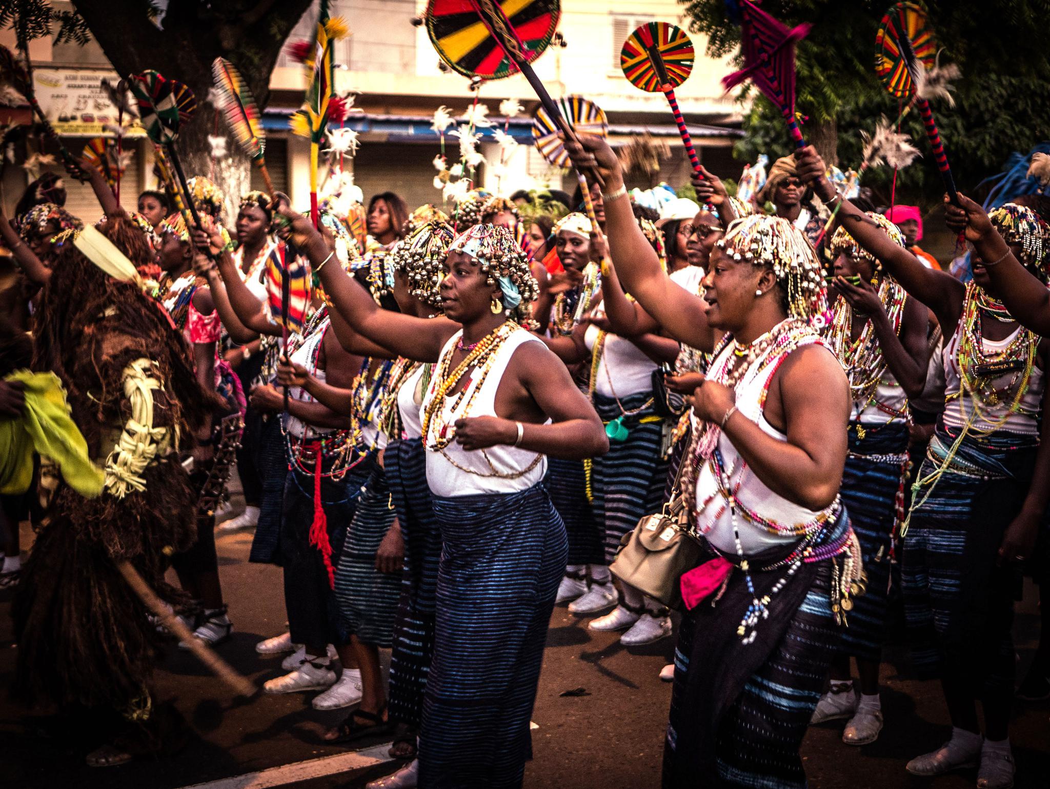 首届塞内加尔狂欢节在达喀尔举行