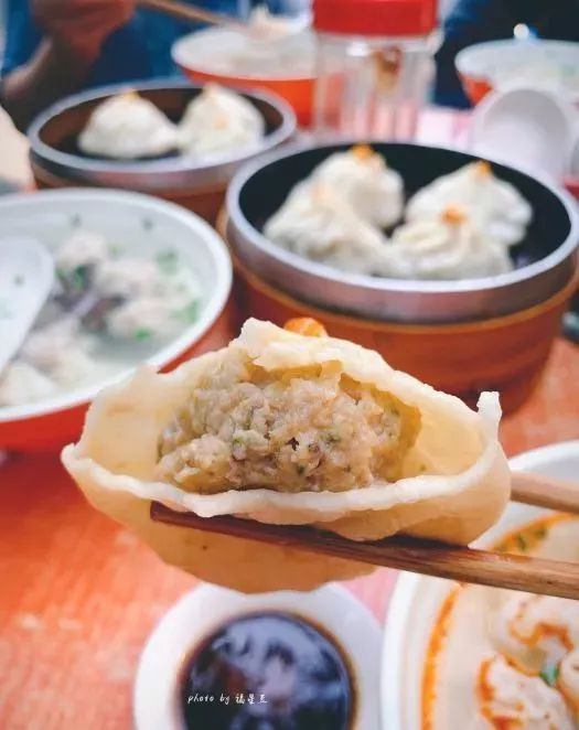 南京超正宗的8家蟹黄汤包店，这个秋天吃遍了才敢叫吃货！