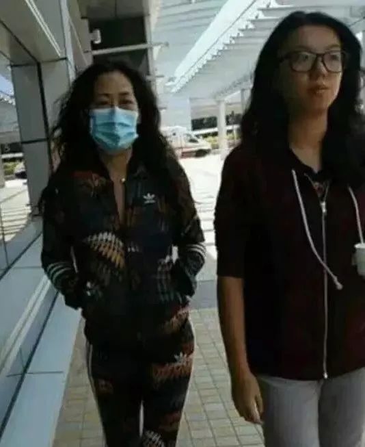 因为一双拖鞋，胡兵遭遇史诗级碰瓷？