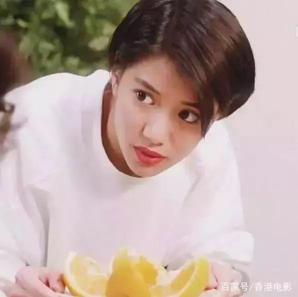 港姐官方定妆照惊现黄宗泽,是谁又得罪了造型