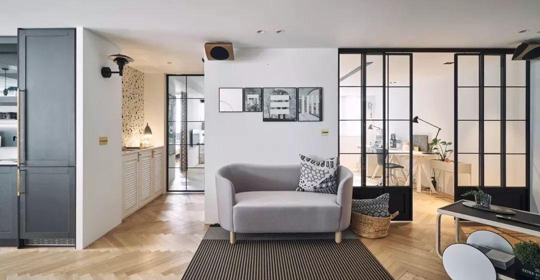 婚纱照片墙挂不好,你还有理了?