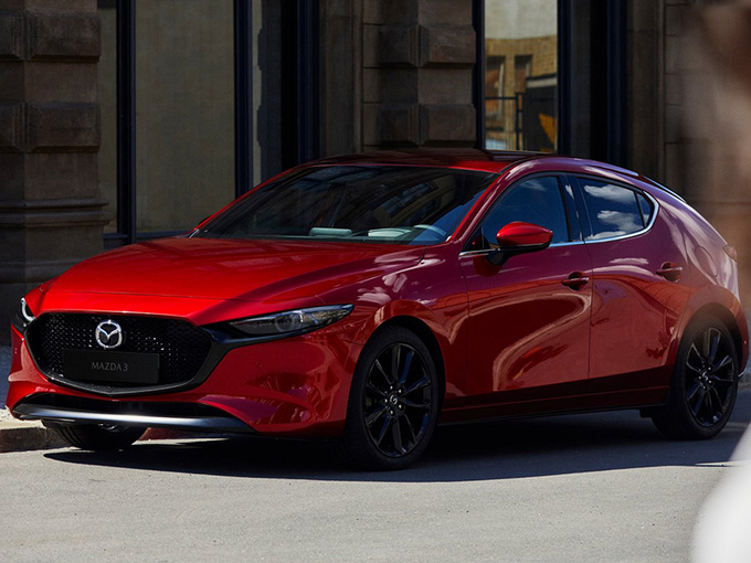 全新马自达3，起售18万！搭黑科技2.0L引擎，还考虑福克斯吗？